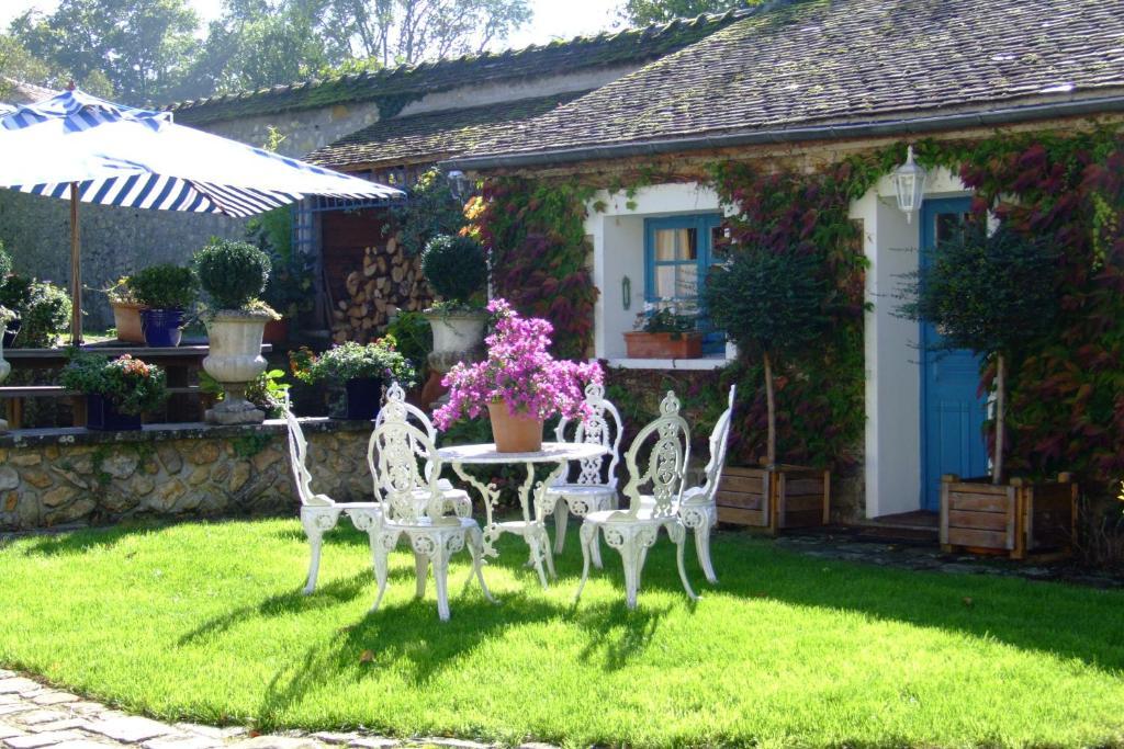 Bed and Breakfast Les Glycines Ури Экстерьер фото